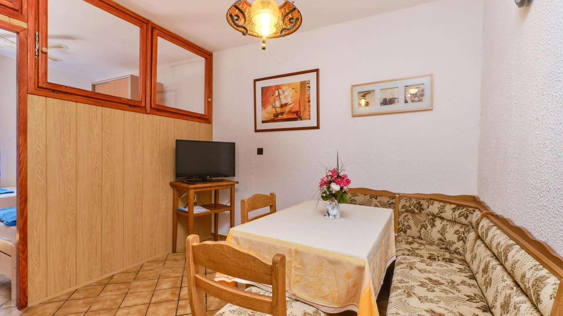 Apartments With A Parking Space Losinj, Losinj - 23160 Mali Losinj